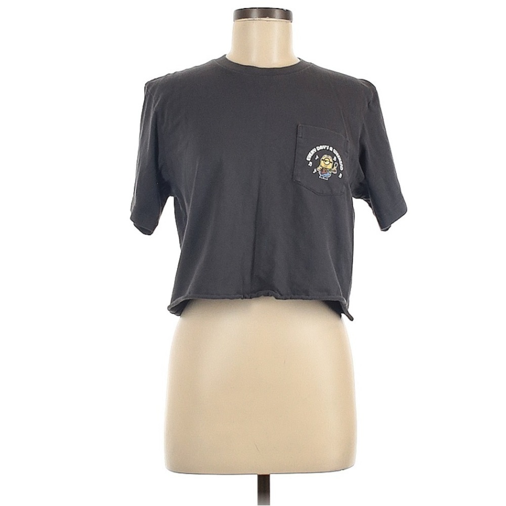 UT for Uniqlo Despicable Me Short Sleeve Crop T-Shirt l SIZE M